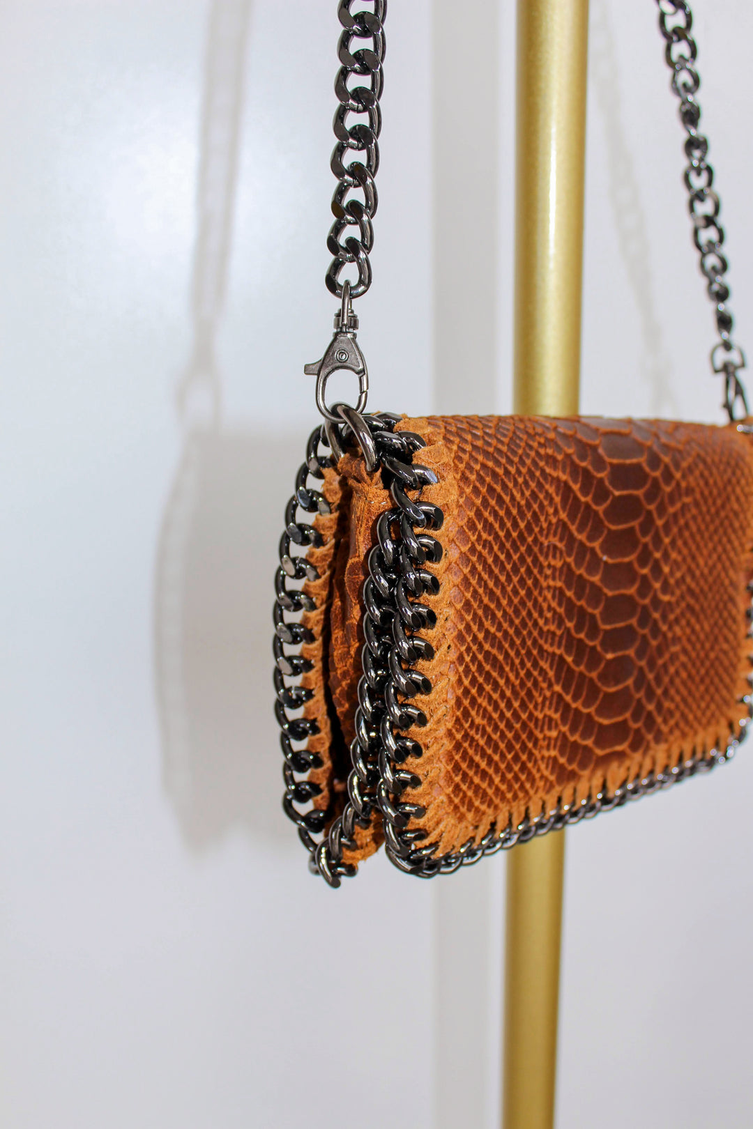 Leather Side Purse in Camel