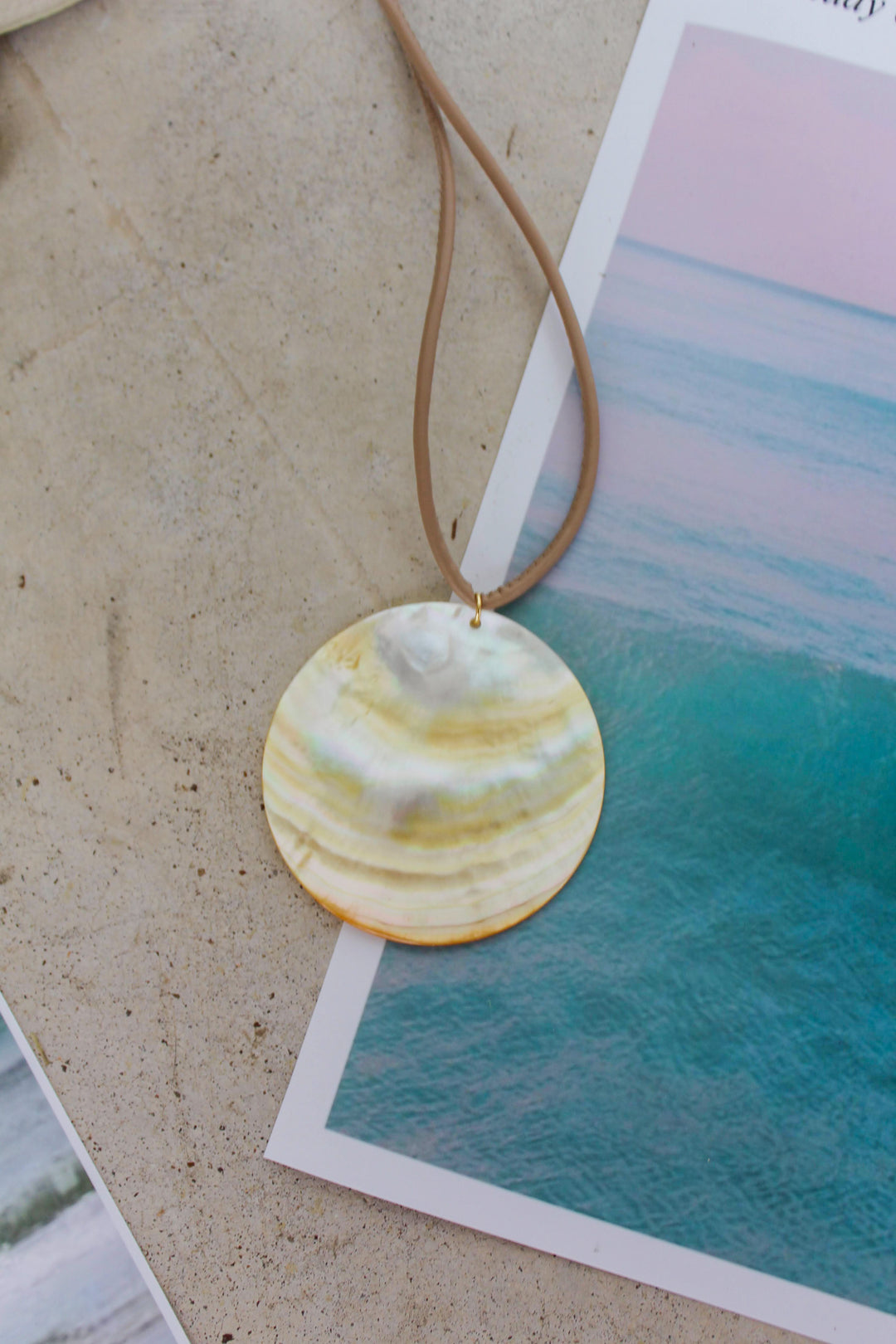 Statement Shell Necklace