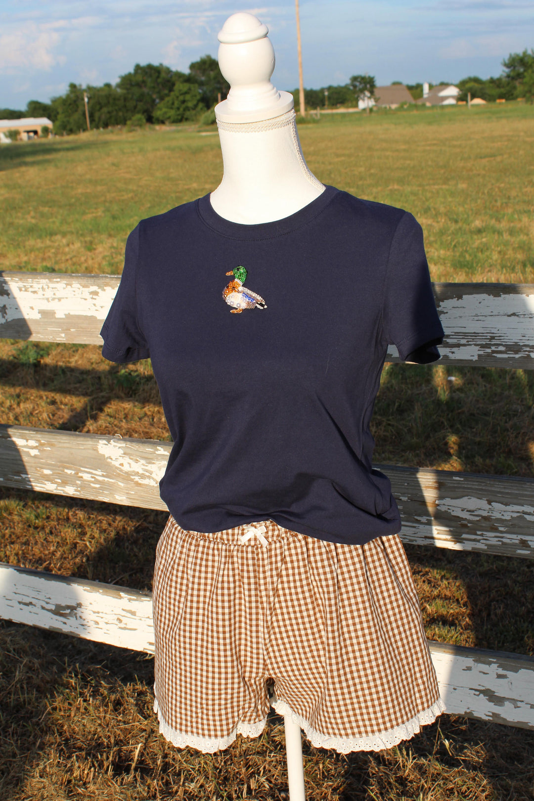 Duck Beaded Fitted Tee in Navy