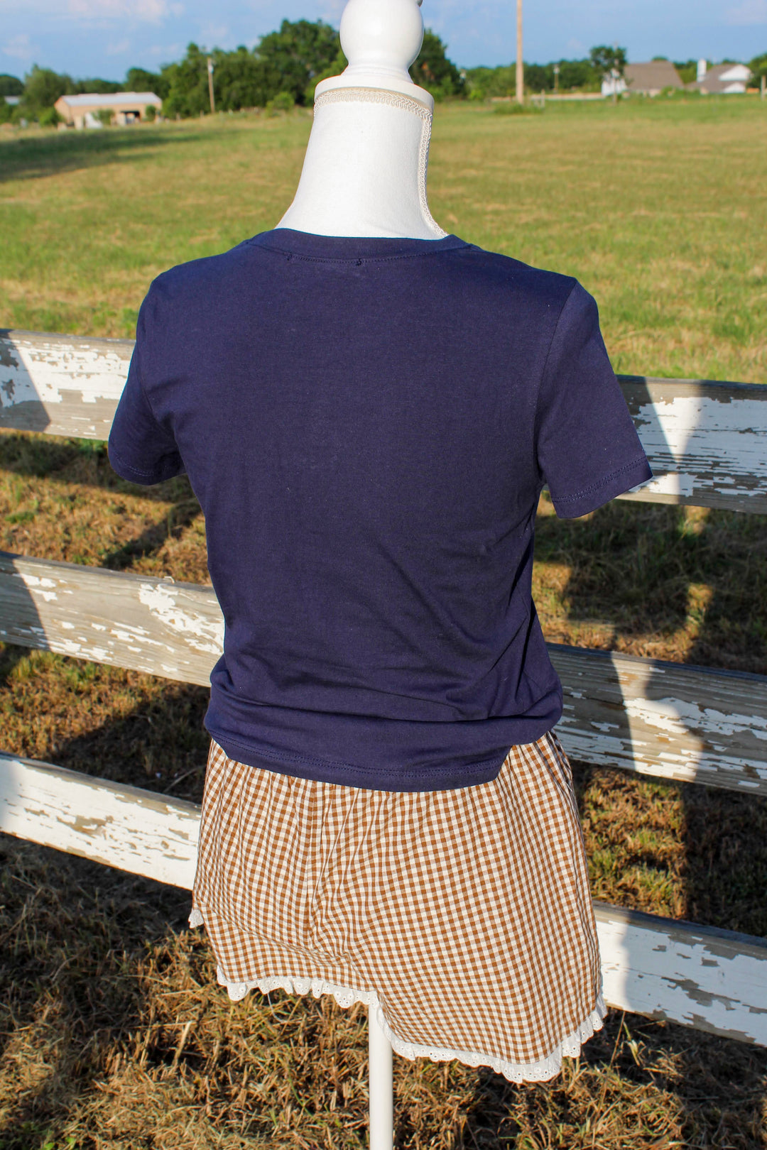 Duck Beaded Fitted Tee in Navy