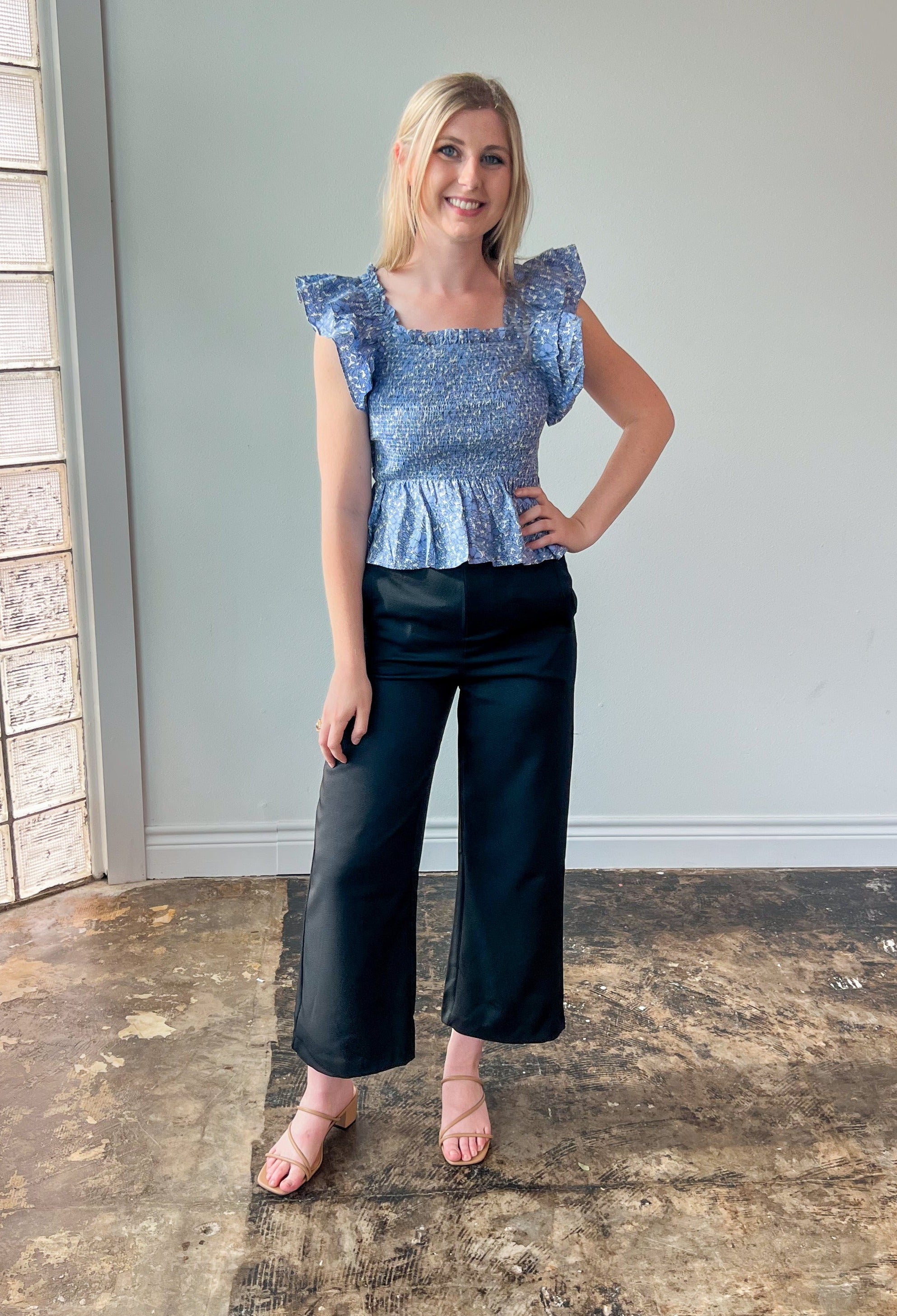 Cropped Trousers in Black - JD Ranch Boutique