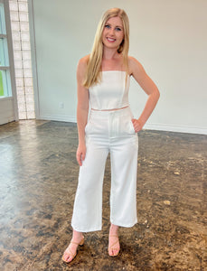 Cropped Trousers in White - JD Ranch Boutique