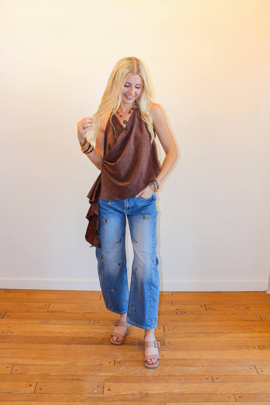Embroidered Duck Barrel Jeans