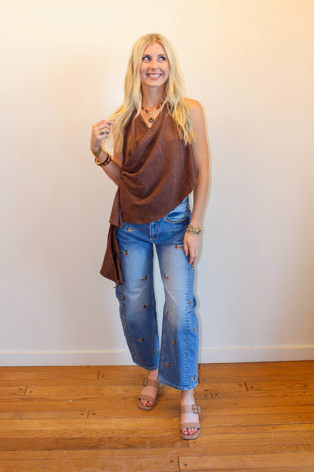 Embroidered Duck Barrel Jeans