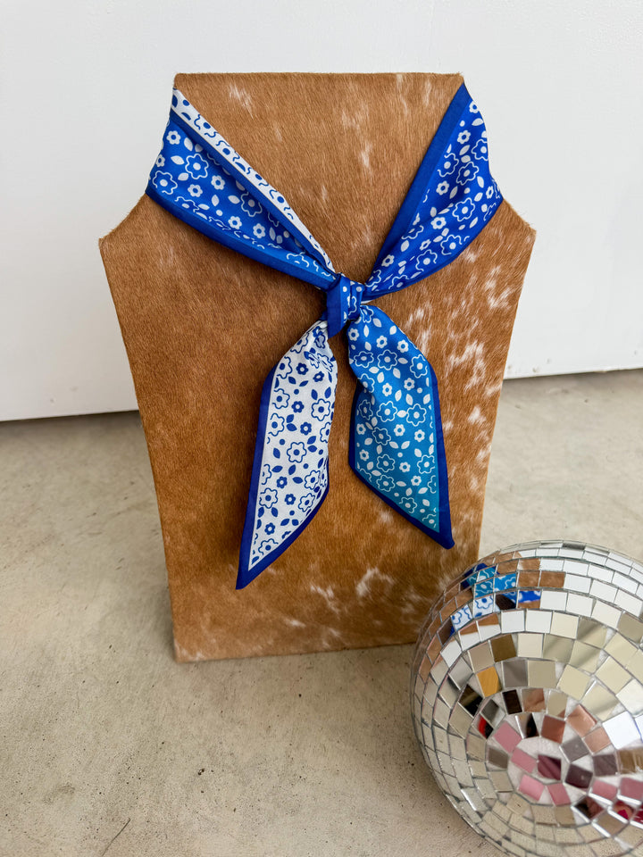 Blue Floral Twilly