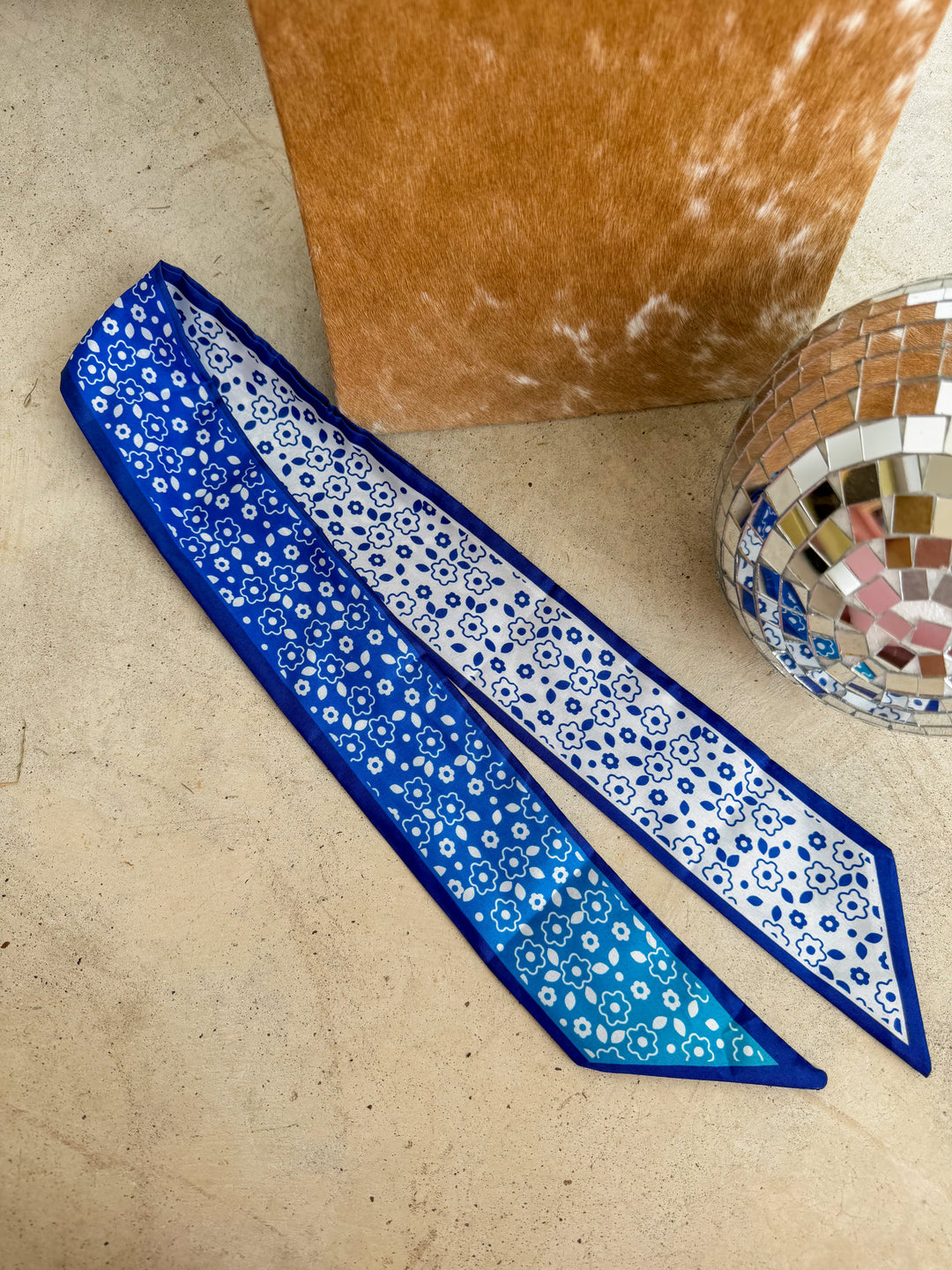 Blue Floral Twilly