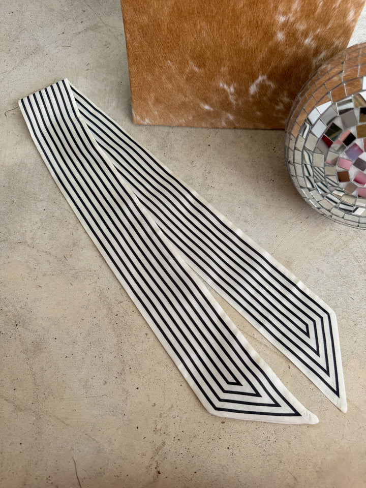 Black/White Striped Twilly