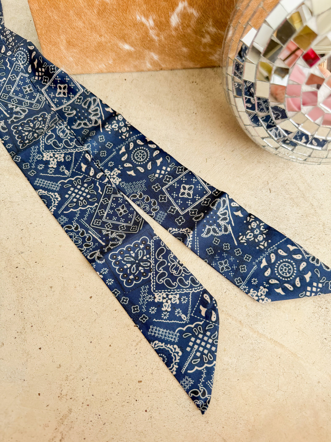 Navy Paisley XLong Twilly