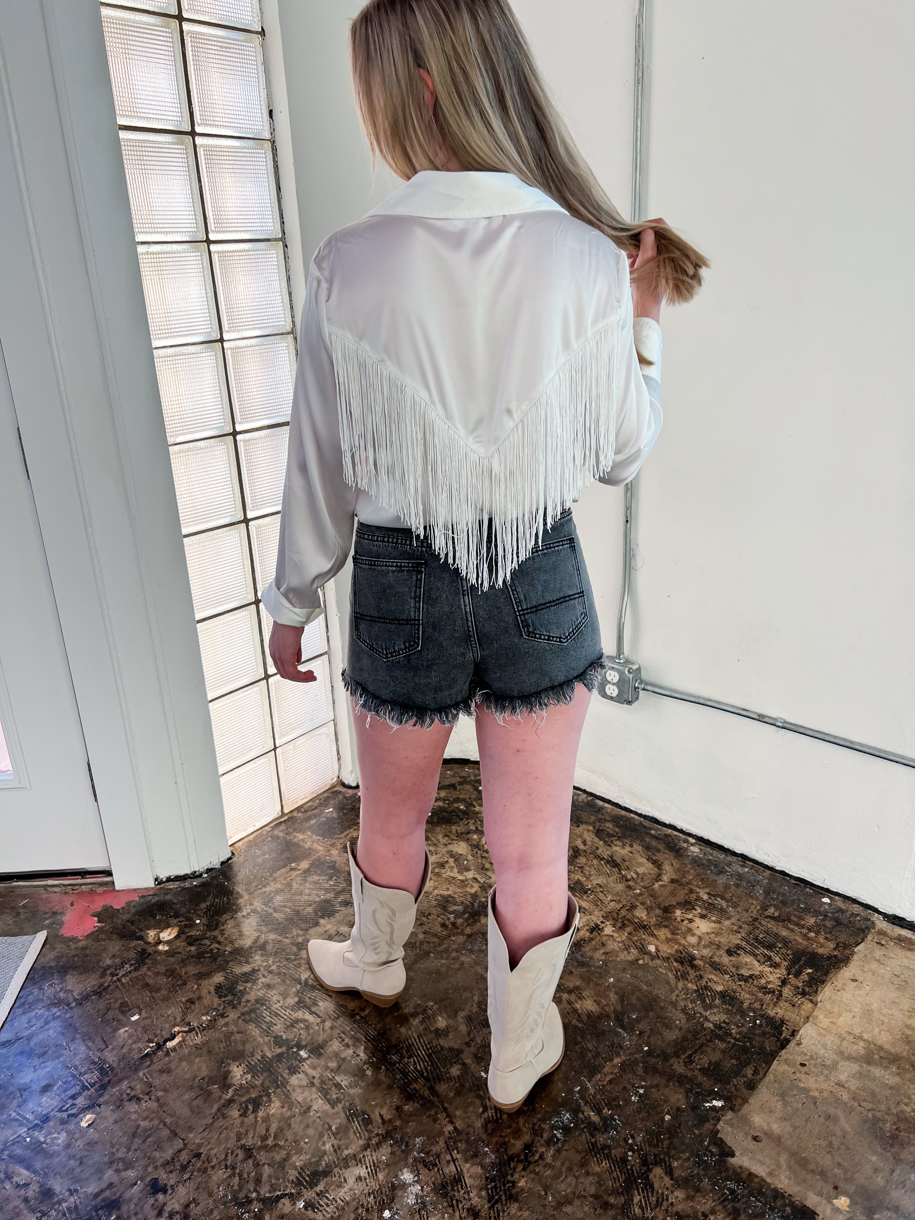 Fringe Blouse in White - JD Ranch Boutique