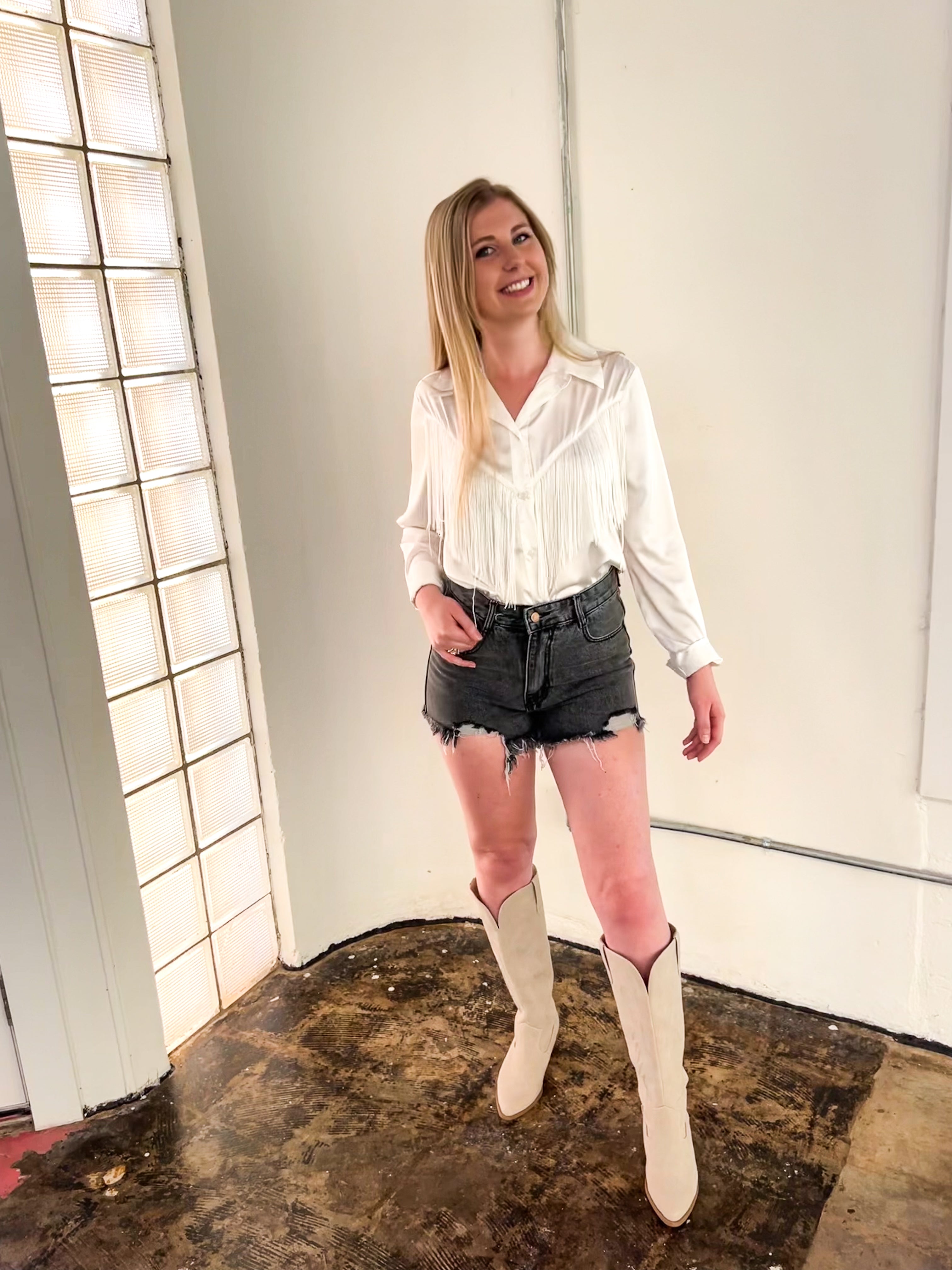 Fringe Blouse in White - JD Ranch Boutique